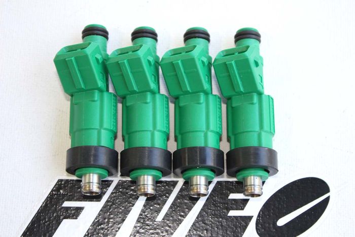 Honda B D Series Custom Fit Bosch 0280155968 Fuel Injector set with electrical connector pigtails